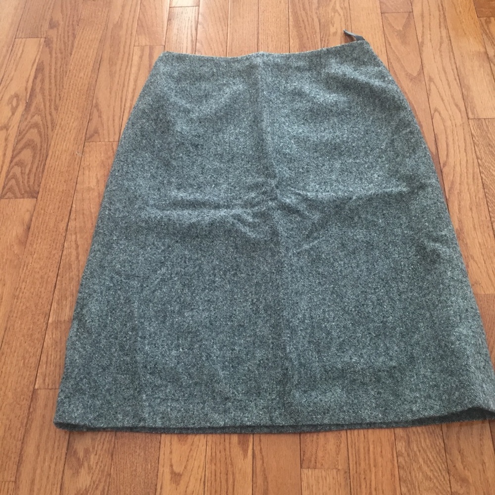 Talior Custom Sewing Gray Skirt Size:40.